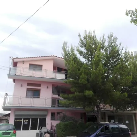 Lukas Guest house *