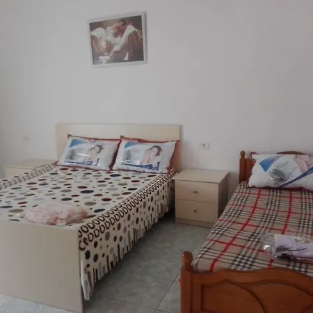 Lukas Guest house *